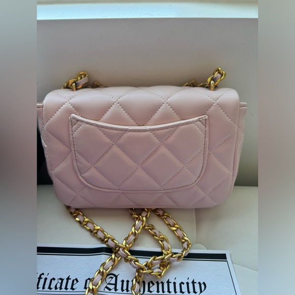 NEW CHANEL make up Crossbody - Picture 9 of 13